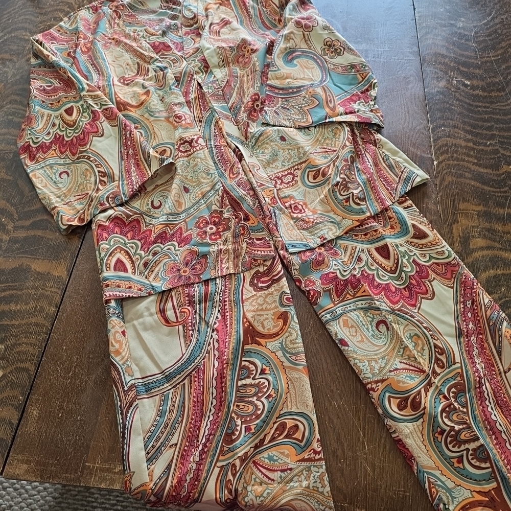 Paisley print two-piece beige set long-sleeve open-front shirt matching pants M